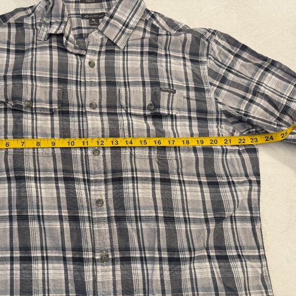 Eddie Bauer Men's Flannel Shirt - Picture 6 of 8